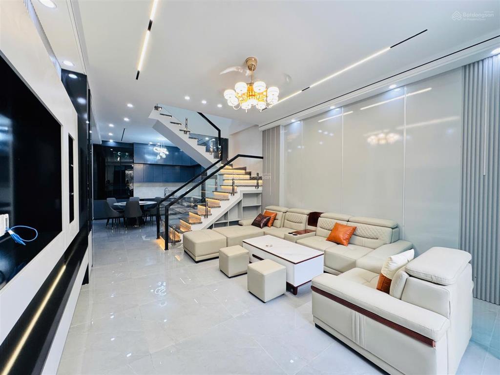 Nhà 3 tầng, an chân  hồng bàng, nhà đẹp, ở ngay, 54.1m2, 3.45tỷ