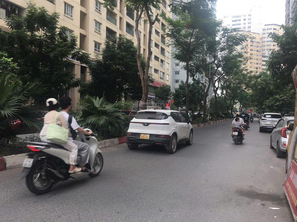 Bán biệt thự liền kề kđt văn khê, hà đông, hà nội. nhà đã hoàn thiện, đẹp. giá 17,5 tỷ