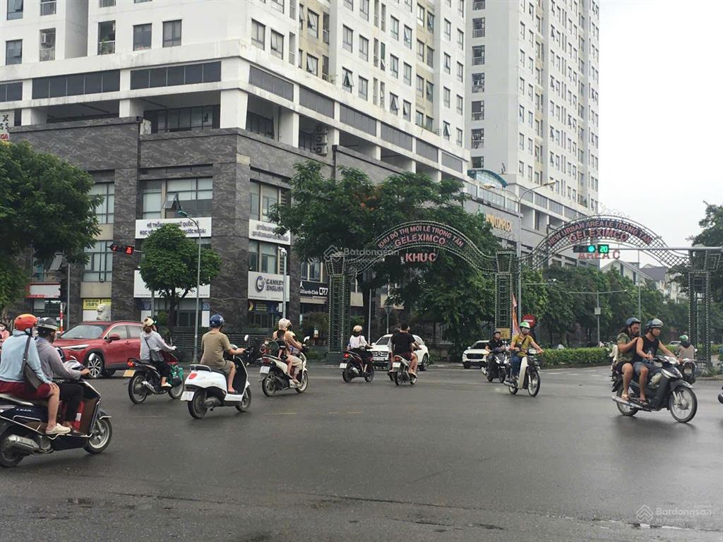 Bán bt liền kề gleximco lê trọng tấn hà đông. nhà đã hoàn thiện, đẹp, có thang máy. giá 22,4 tỷ