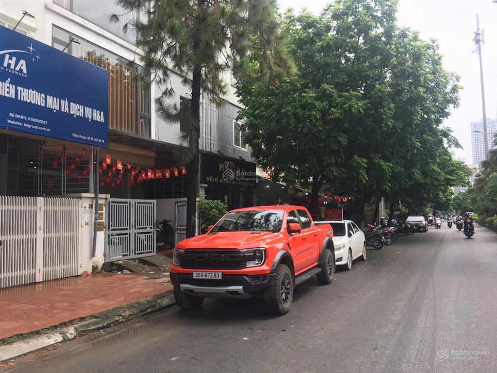 Bán liền kề kđt văn khê hà đông. vị trí kd đắc địa. giá nhỉnh 18 tỷ
