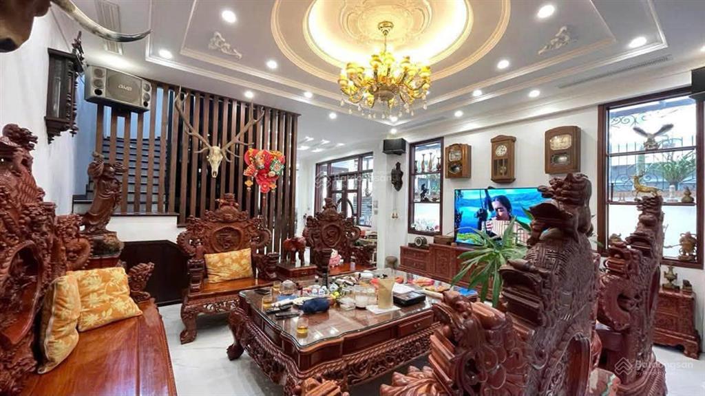 Biệt thự kđt dương nội, nhà có thang máy, sát đường lê quang đạo kéo dài. giá 42 tỷ