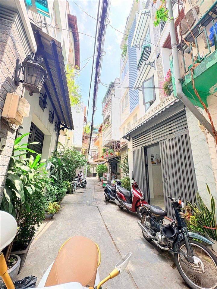 Bán nhà phú nhuận 4.1m x 8m (31m²)  4 tầng | hẻm gần 3m | 6.55 tỷ | vào ở ngay  tặng nội thất