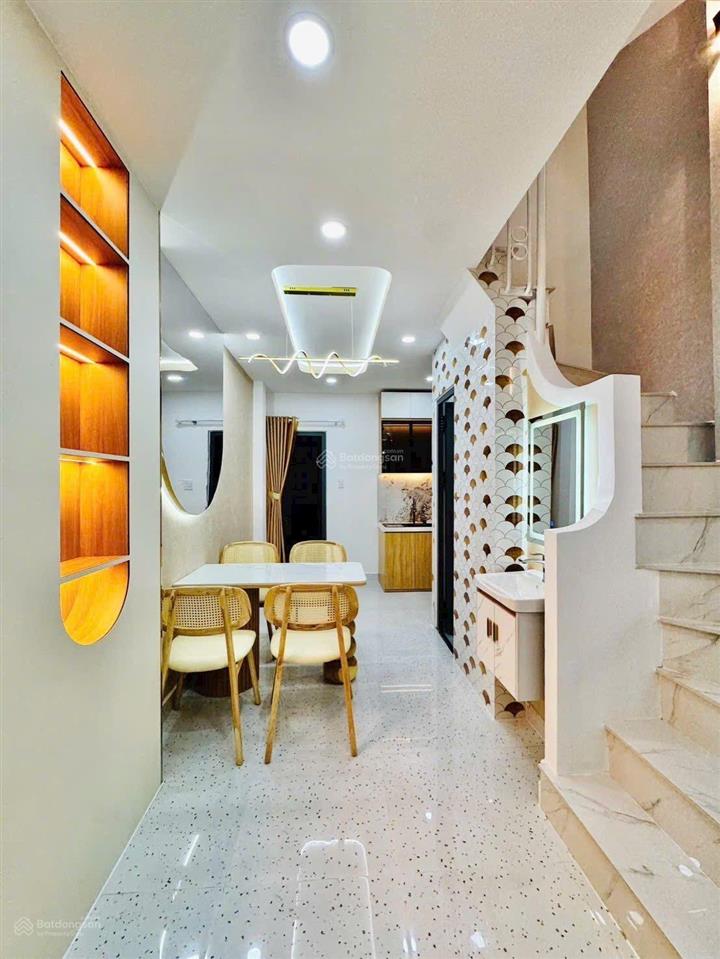 Nhà đẹp lên sóng  phú nhuận  31m2  3 tầng  2 mặt hẻm thoáng  6.15 tỷ