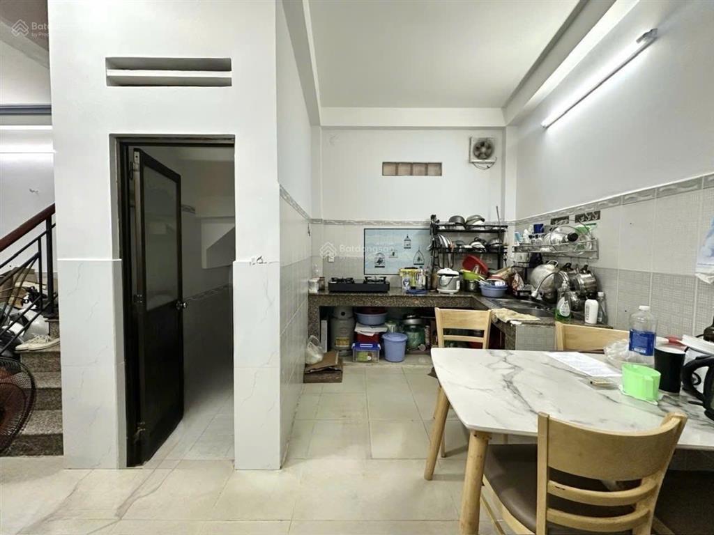 Xe hơi đổ cổng, nhà 3 tầng hoàng hoa thám , phú nhuận  giá 7,45 tỷ