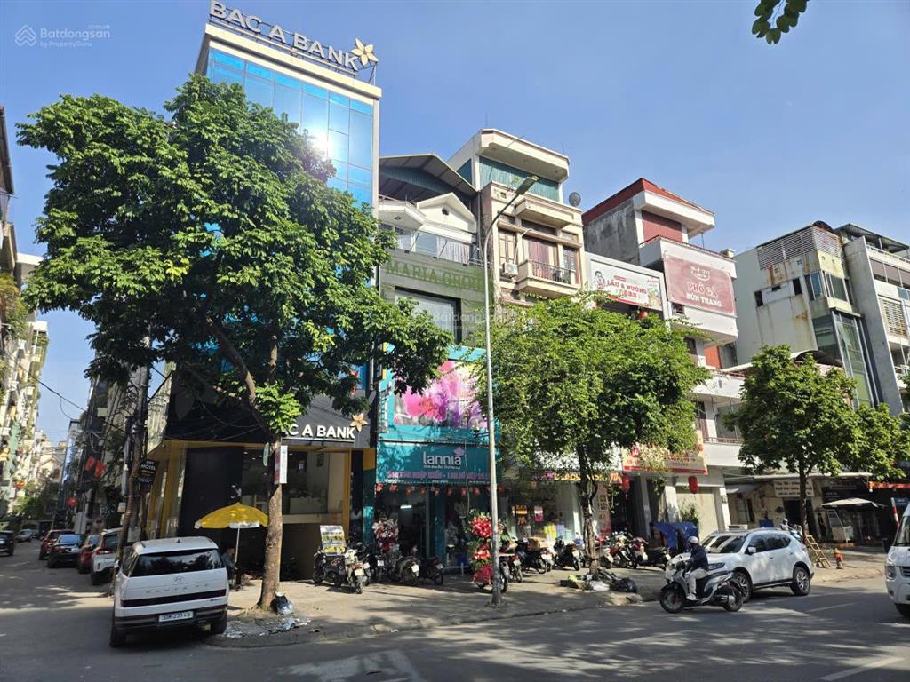 Chính chủ cần bán gấp nhà phố trung kính 135m2 x 2 mặt thoáng đường rộng thông thoáng giá 47 tỷ.