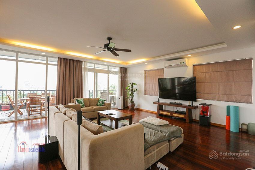 Chính chủ cần bán gấp căn hộ 129m2 x 3 phòng ngủ tòa nhà intracom 1 trung văn giá 7.7 tỷ.