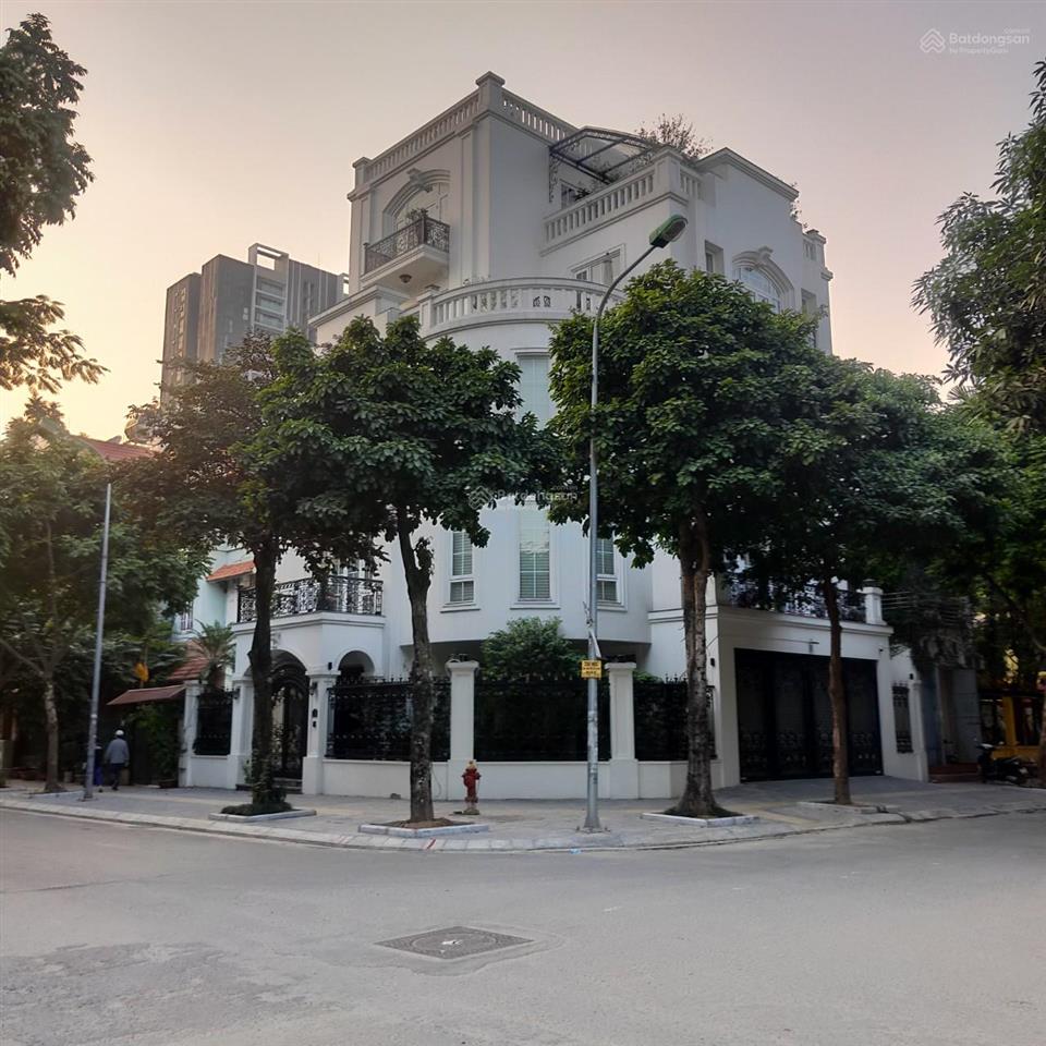 Chính chủ cần bán nhà 259m2 lô góc phố dịch vọng hậu đường rộng thông thoáng giá 119 tỷ.