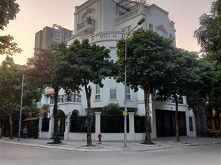 Chính chủ cần bán nhà 259m2 lô góc phố dịch vọng hậu đường rộng thông thoáng giá 119 tỷ.