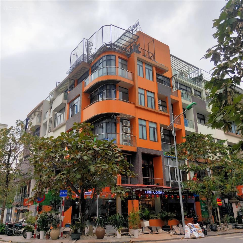 Chính chủ cần bán gấp nhà liền kề khu đô thị mon city  hd mon phố hàm nghi 130m2 giá 49 tỷ.