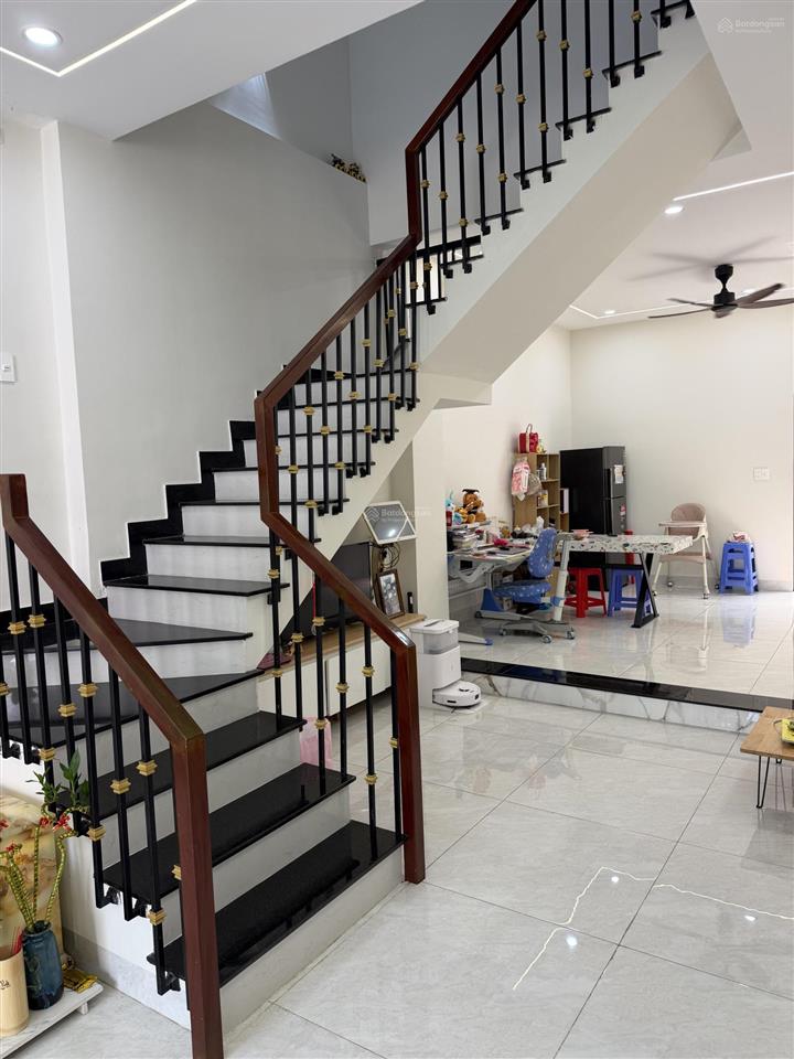 Bán nhà kdc phú lợi p7q8 dt 4,5 x 15,2m, công nhận 68m2 dtsd 160m2