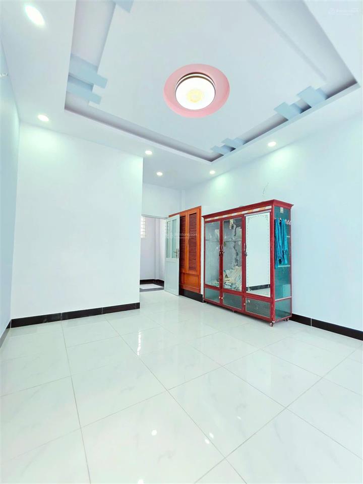 Bán nhà 3,7m dài 7m, 2 lầu, hẻm 258// đường bông sao p5q8