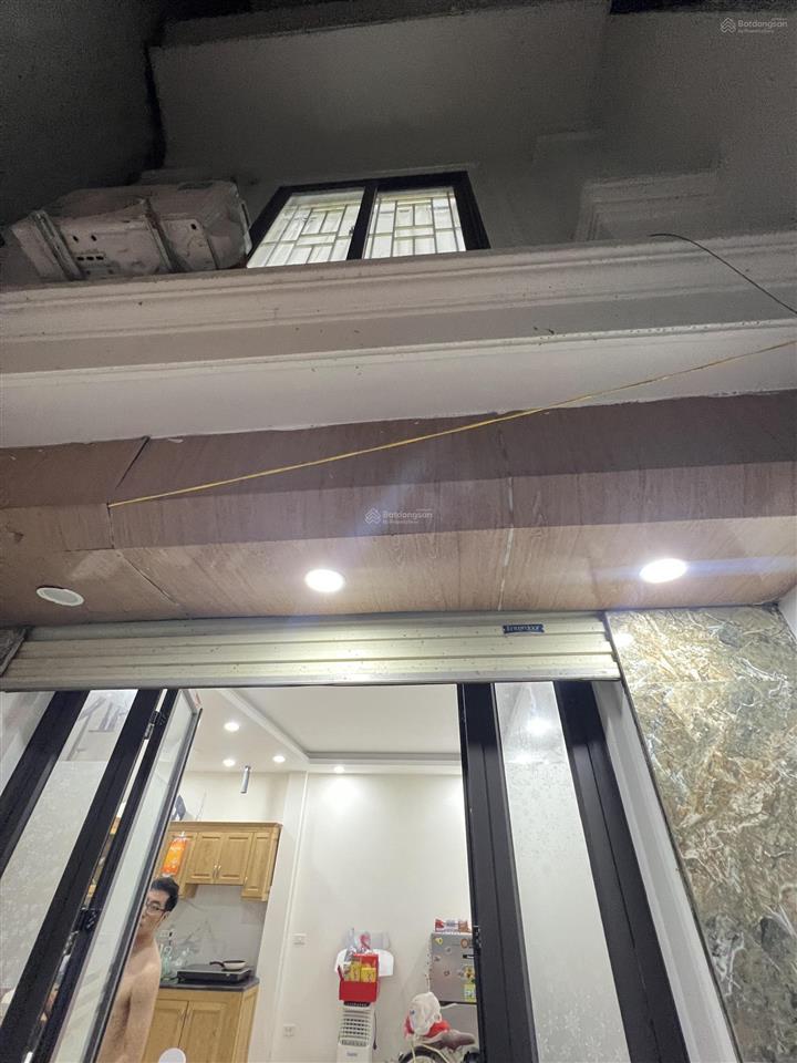 Bán nhanh căn nhà đẹp ở luôn phố nhổn 46m2 x 5t 20m ra đường oto kđt sầm uất  giá 6.4 tỷ (có tl)