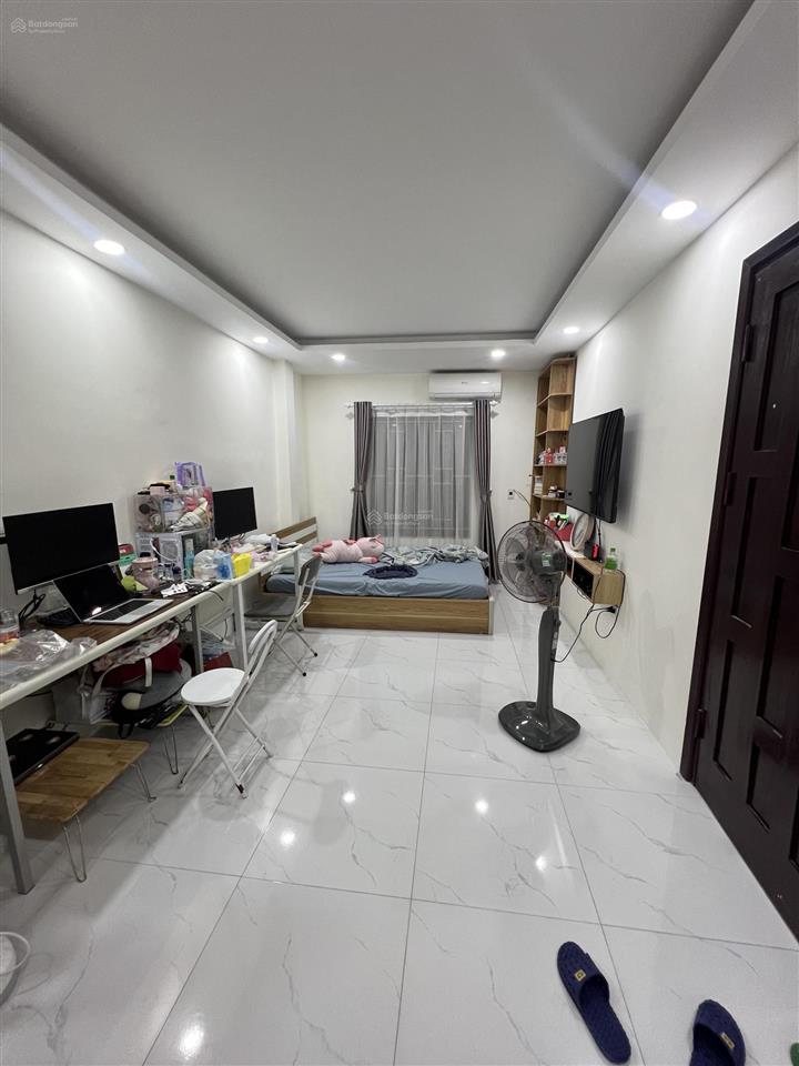 Bán nhanh căn nhà đẹp ở luôn phố nhổn 46m2 x 5t 20m ra đường oto kđt sầm uất  giá 6.4 tỷ (có tl)