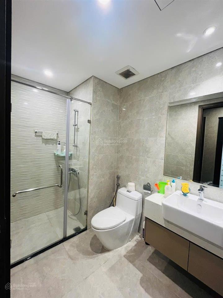 Chị gái nhờ bán hộ căn hộ lô góc 112m2 x 3pn toà căn hộ w1 thuộc dự án vinhome west poin siêu vip