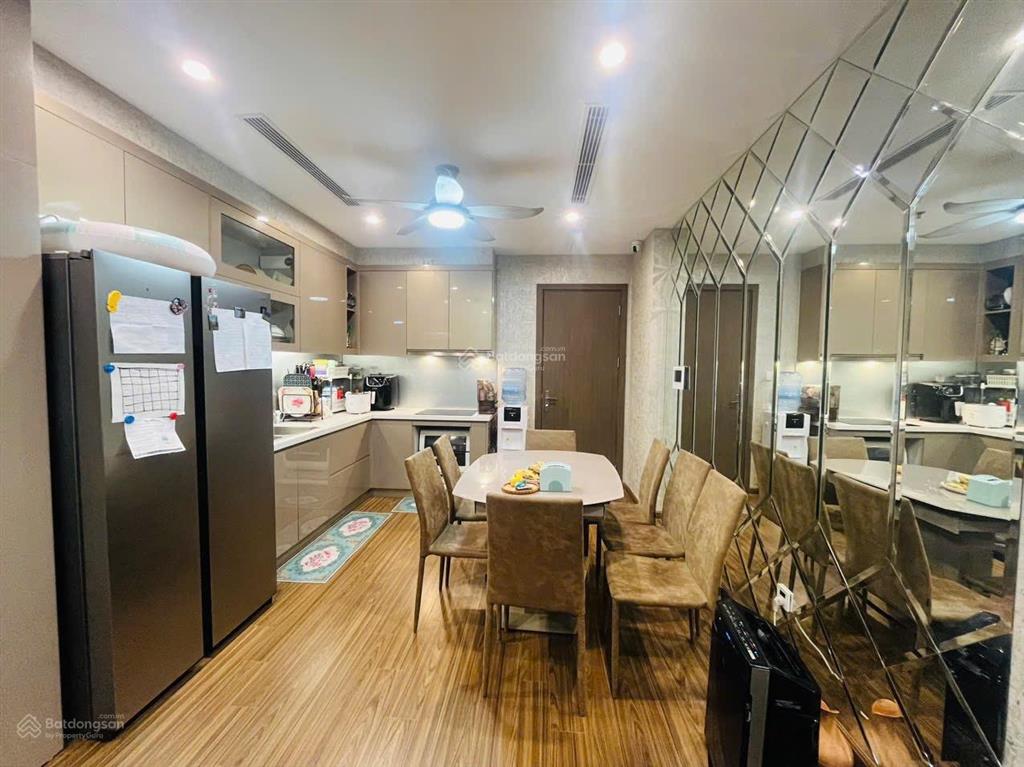 Chị gái nhờ bán hộ căn hộ lô góc 112m2 x 3pn toà căn hộ w1 thuộc dự án vinhome west poin siêu vip