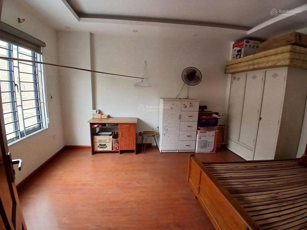 Bán nhà phùng khoang.40m2.mt 5 mét.8 phòng cho thuê.doanh thu 24tr/tháng.giá 6tỷ7.  0924 280 ***