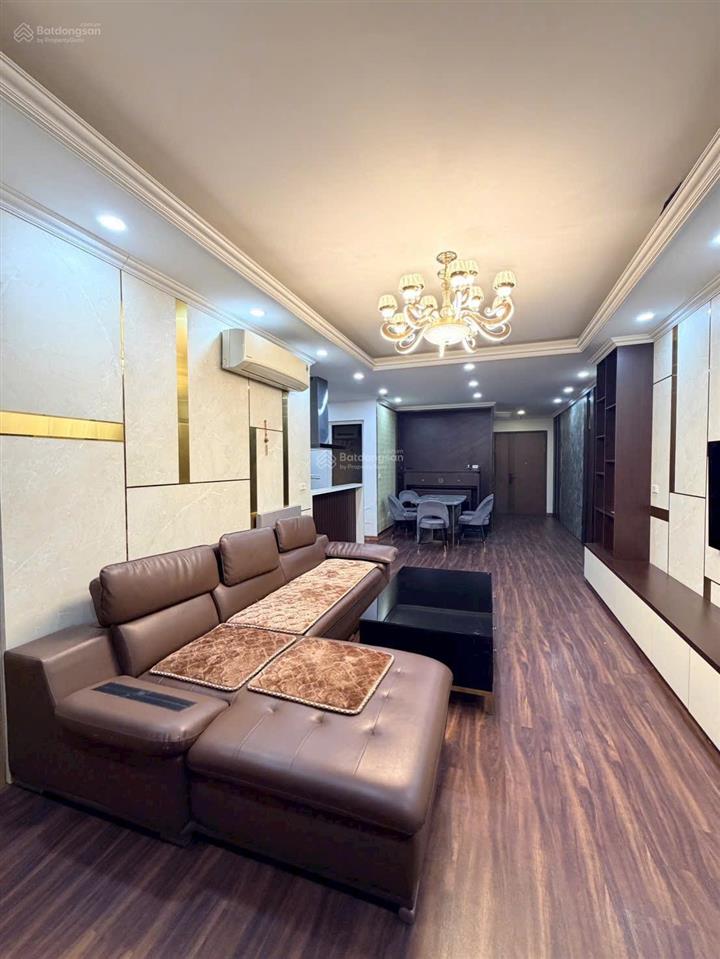 Chính chủ chuyển công tác cần bán gấp căn hộ ở sun square 3pn 2vs nội thất xịn sò giá 8.5tỷ rẻ đẹp