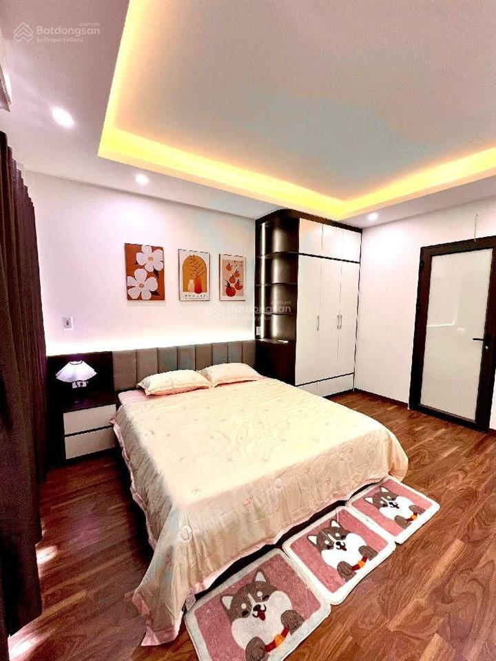7tỷ hơn nhà xây mới full nt mt 4m phân lô ô tô đỗ cửa,rất gần tttm aeon,cầu vĩnh tuy,công viên