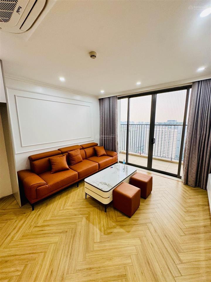 Bán căn hộ tòa hh1 nguyễn tuân, thanh xuân, 80m2, 7 tỷ, 2 ngủ, 2 vs, sổ đỏ cc, full nội thất đẹp.
