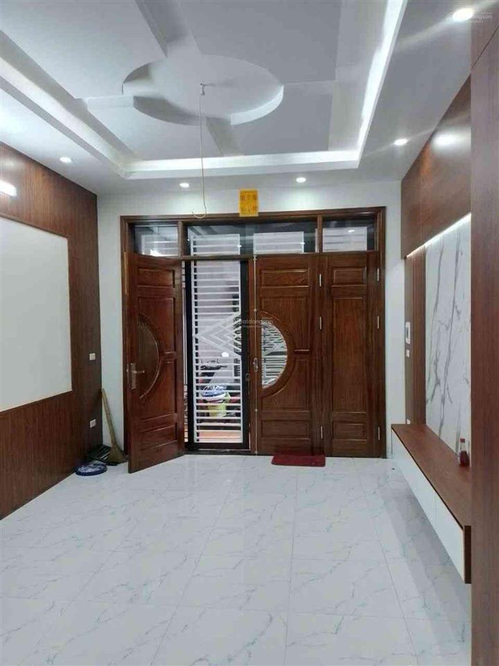 Bán nhà âu cơ 30m 5 tầng nhà mới koong