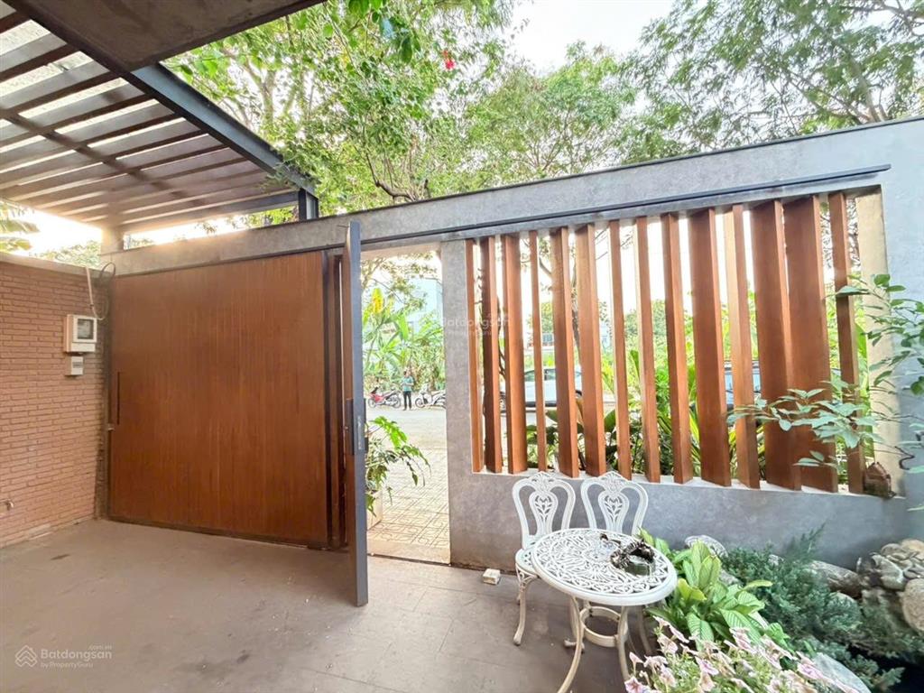 Bán nhà biệt thự 185m2, 27tỷ tại liên phường, thủ đức, hcm