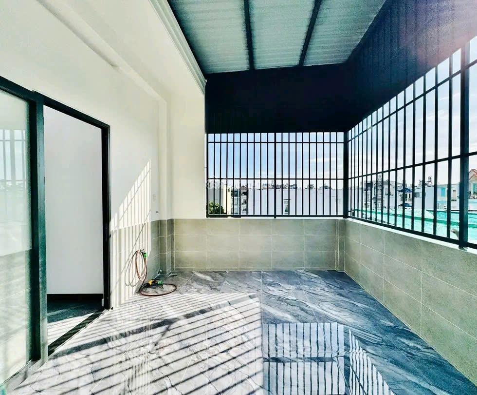 Bán nhà 75m2 đường nguyễn trọng tuyển phú nhuận, giá 2tỷ950, cho thuê 24tr, gần bệnh viện tâm anh