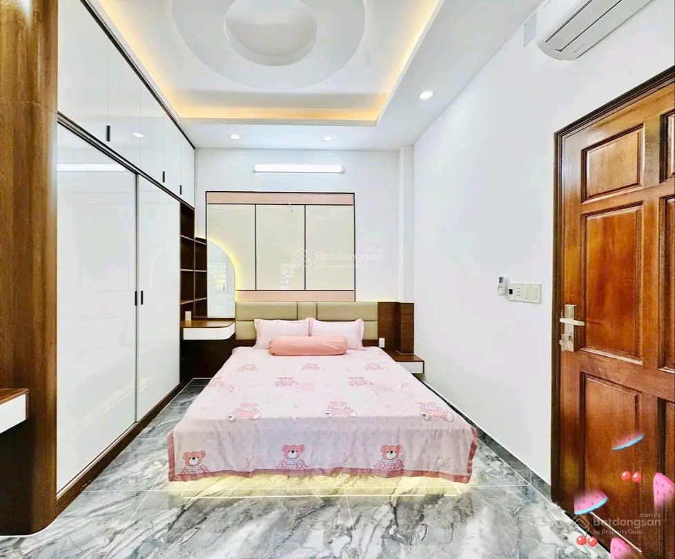 Bán nhà 75m2 đường nguyễn trọng tuyển phú nhuận, giá 2tỷ950, cho thuê 24tr, gần bệnh viện tâm anh