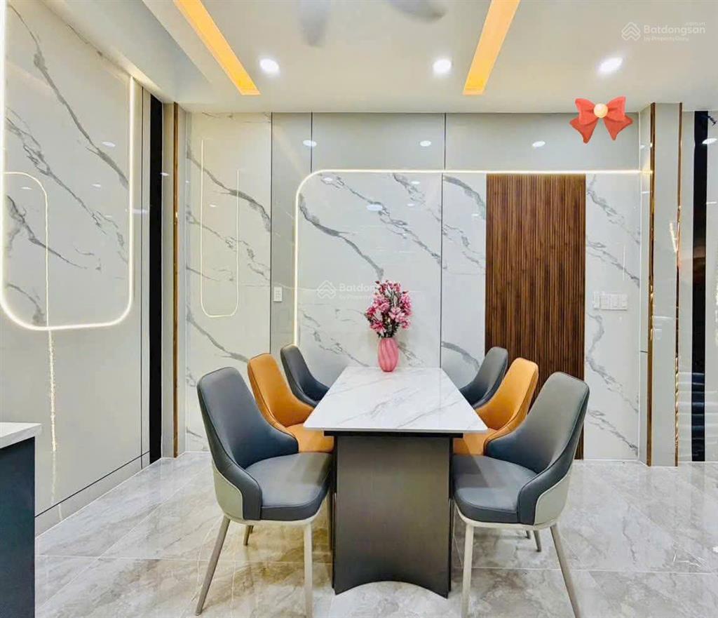 Bán nhà đường ôtô 80,1m2 bùi đình túy  bình thạnh giá 3tỷ950, đang cho thuê 28tr, gần chợ bà chiểu