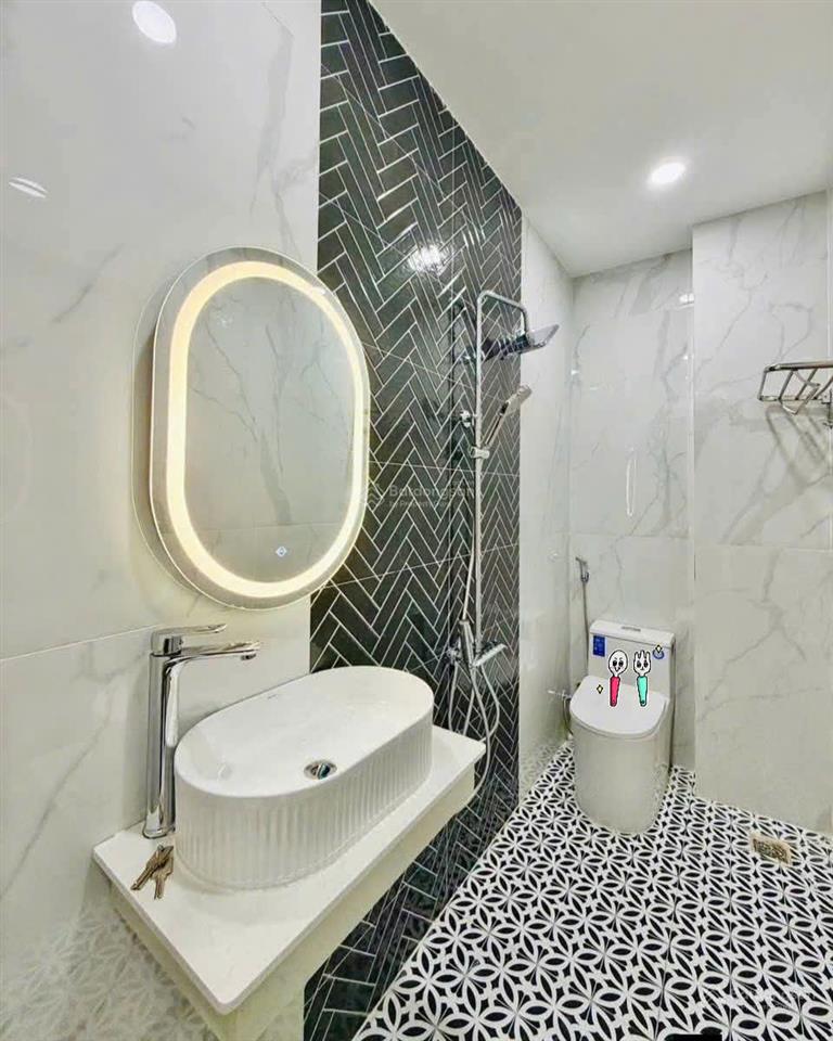 Bán nhà đường ôtô 80,1m2 bùi đình túy  bình thạnh giá 3tỷ950, đang cho thuê 28tr, gần chợ bà chiểu