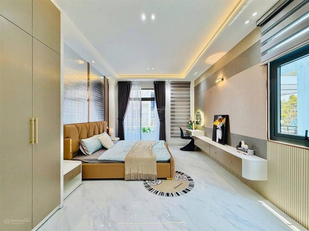 Chủ bán nhà đường ôtô lý thái tổ  quận 10, giá 3tỷ650,cho thuê 26tr, gần bệnh viện nhi đồng