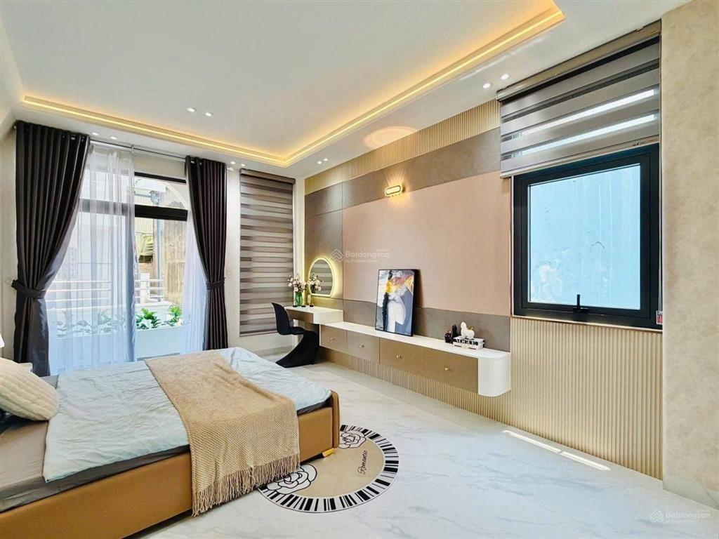 Chủ bán nhà đường ôtô lý thái tổ  quận 10, giá 3tỷ650,cho thuê 26tr, gần bệnh viện nhi đồng