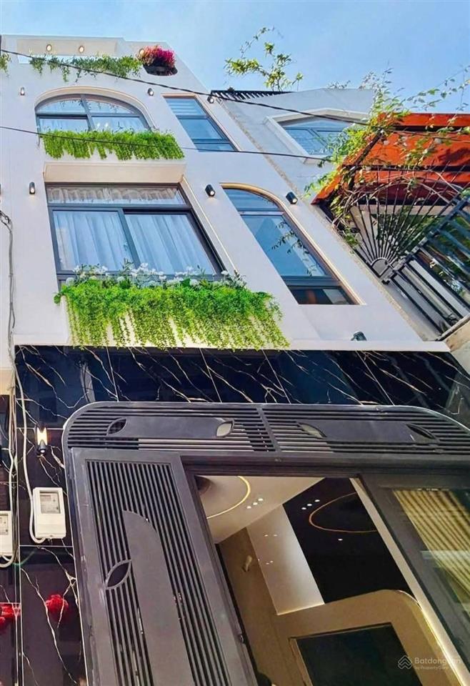 Chủ bán nhà đường ôtô lý thái tổ  quận 10, giá 3tỷ650,cho thuê 26tr, gần bệnh viện nhi đồng