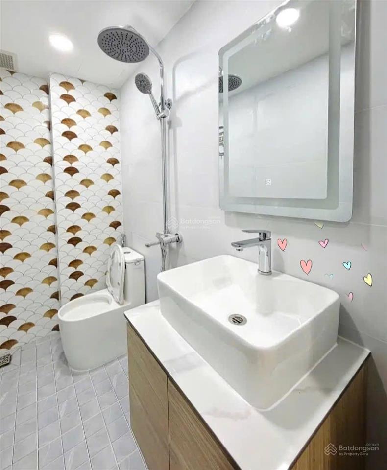 Nhà trung tâm đường ôtô, phạm ngũ lão  quận 1 cho thuê 28triệu, gần chợ thái bình