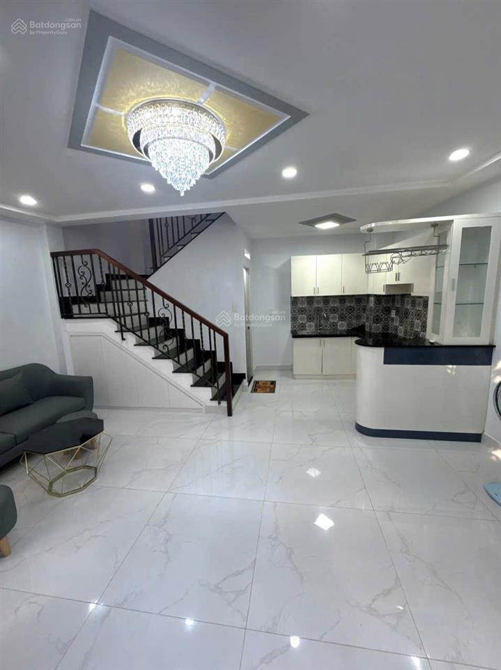 Nhà trung tâm đường ôtô, phạm ngũ lão  quận 1 cho thuê 28triệu, gần chợ thái bình