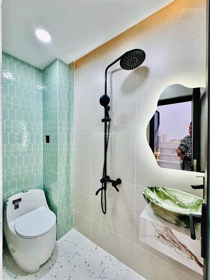 Bán nhà đẹp, đường ôtô lữ gia  quận 11, cho thuê 22triệu, gần đại học bách khoa tp. hcm
