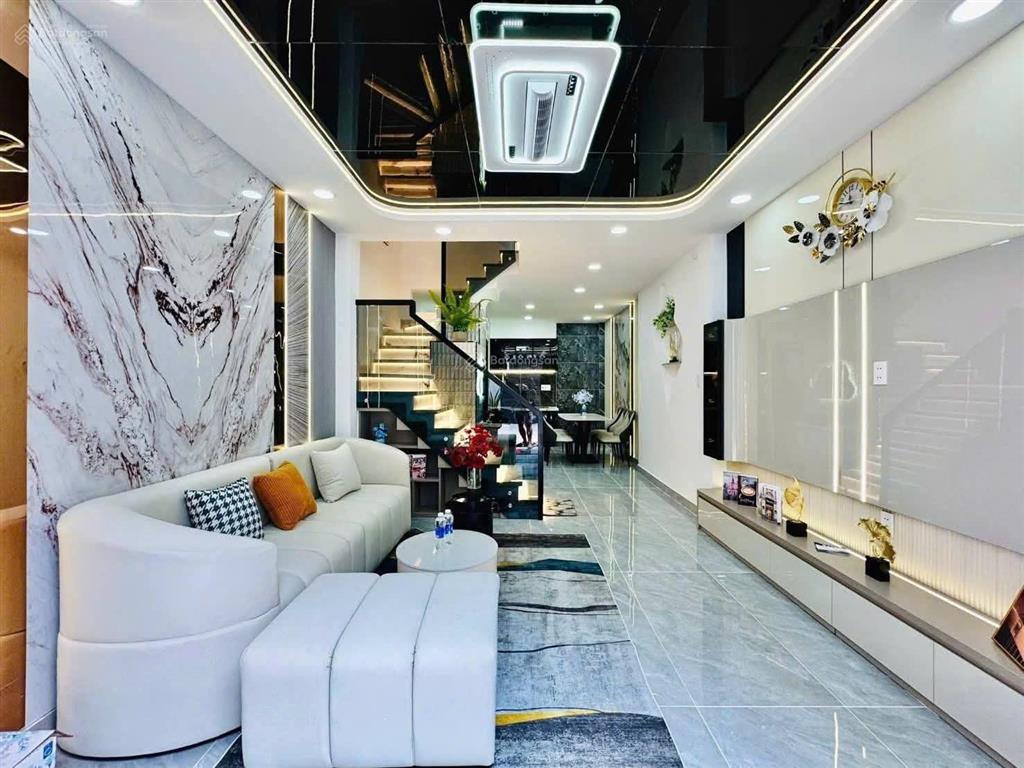 Bán nhà đẹp, đường ôtô lữ gia  quận 11, cho thuê 22triệu, gần đại học bách khoa tp. hcm
