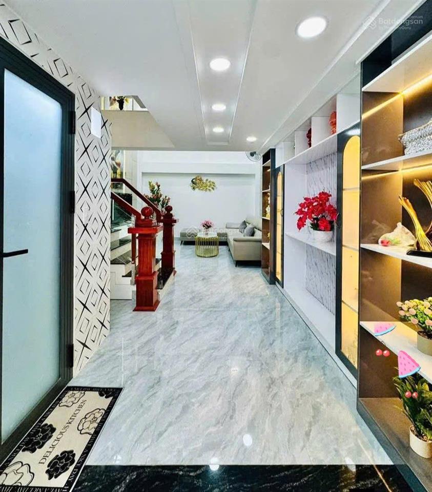 Chủ cần bán nhà, đường ôtô lê thánh tôn  quận 1, giá 4tỷ430, cho thuê 28triệu, gần chợ bến thành