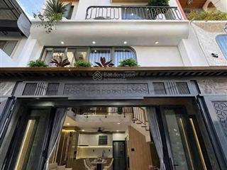 Bán căn nhà tú xương  quận 3  đường xe hơi tới cửa, giá 4 tỷ 450/74,4m², gần bệnh viện mắt