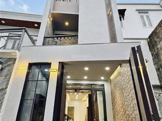 Bán nhà đường ôtô, huỳnh văn bánh  phú nhuận, 70m2, cho thuê 24triệu, gần bệnh viện từ dũ