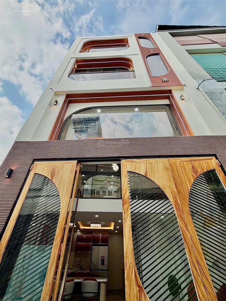 75,6m2 có ngay nhà trương quyền  quận 3, cho thuê 26 triệu, gần công viên lê văn tám
