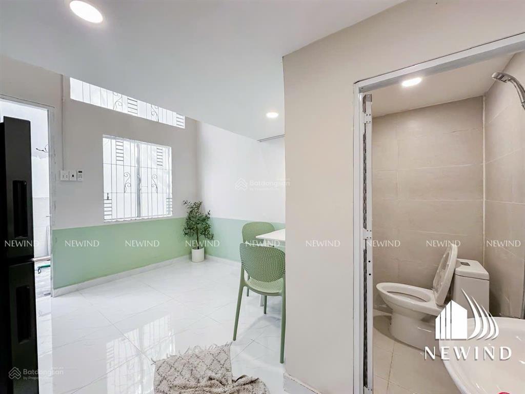 Cho thuê nhà trọ 30m2, giá siêu hời 4,6 triệu ở bùi văn ba, tân thuận đông, q7
