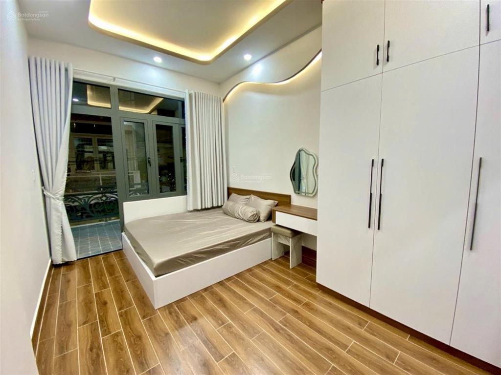 Có ngủ dưới trệt  hxh  4,2 x 13  50m2  ngay lạc long quân  lý thường kiệt  gần chợ ông địa
