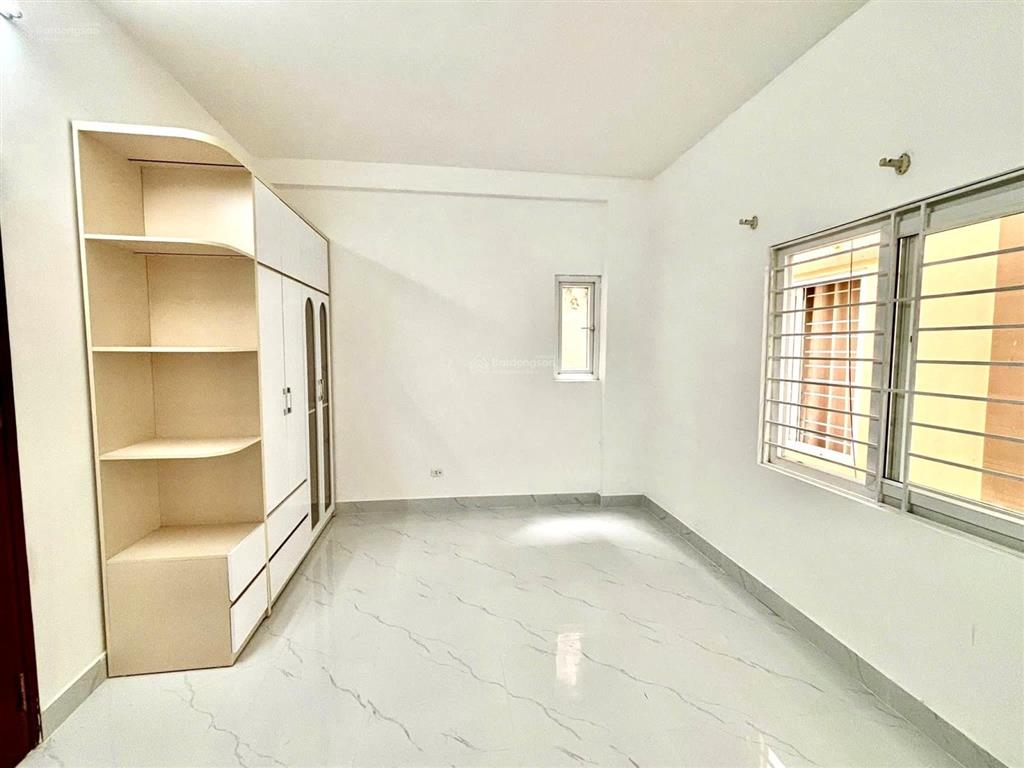 Siêu phẩm nhà đẹp cầu giấy sát tây hồ  4 ngủ 4 wc  nhanh còn chậm hết