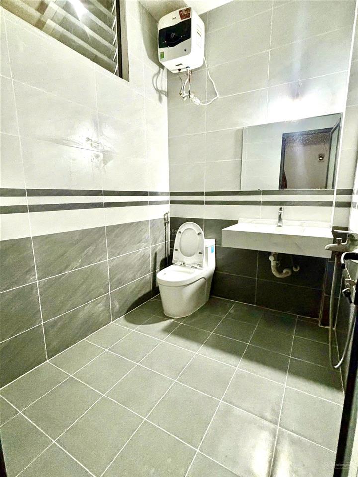 Siêu phẩm nhà đẹp cầu giấy sát tây hồ  4 ngủ 4 wc  nhanh còn chậm hết