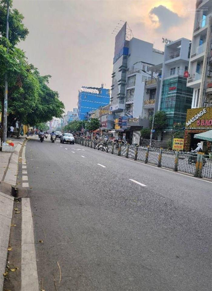 Giá 5,1 tỷ. ngộp bank. lũy bán bích. dt 64m2. cho thuê 8tr/ thág. nhanh mới kịp. a29b87