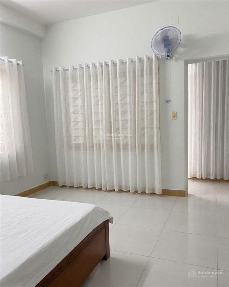 Giá tốt 8 tyx. mặt tiền căn góc k lộ giới 4 tầng lê thúc hoạch. dt 60m2 hđt 25 tr/tháng
