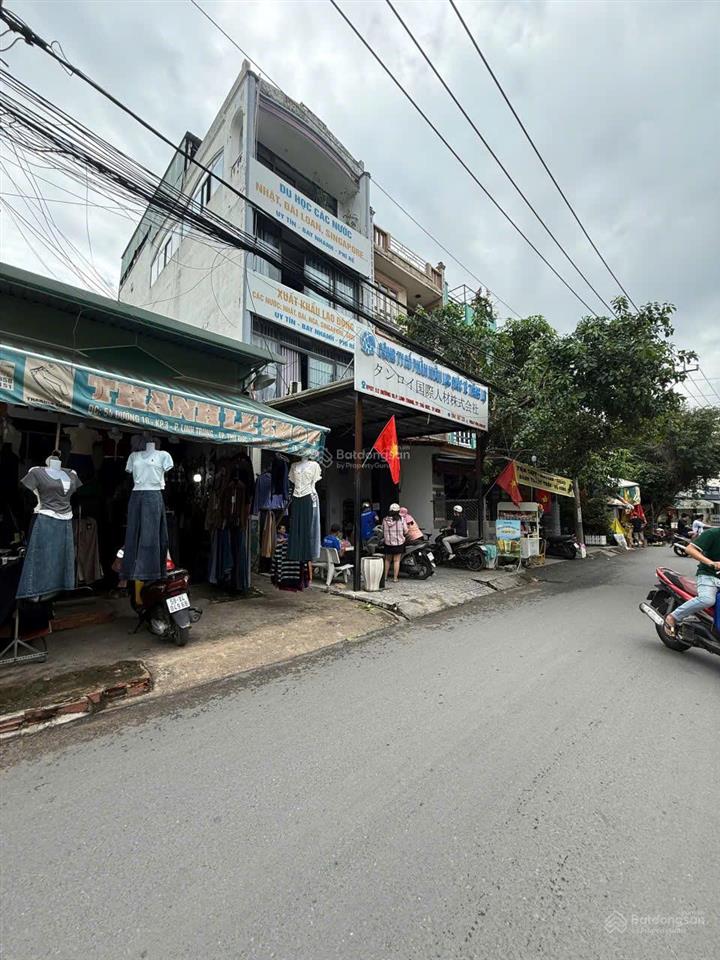 Chính chủ cần bán gấp nhà mặt tiền thủ đức ngộp ngân hàng
