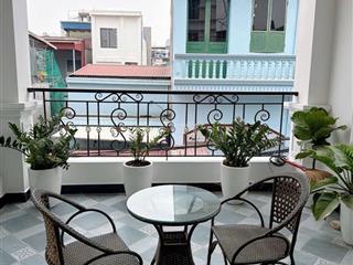 Nhà đẹp  sân cổng riêng  phạm hữu điều 4,65 tỷ