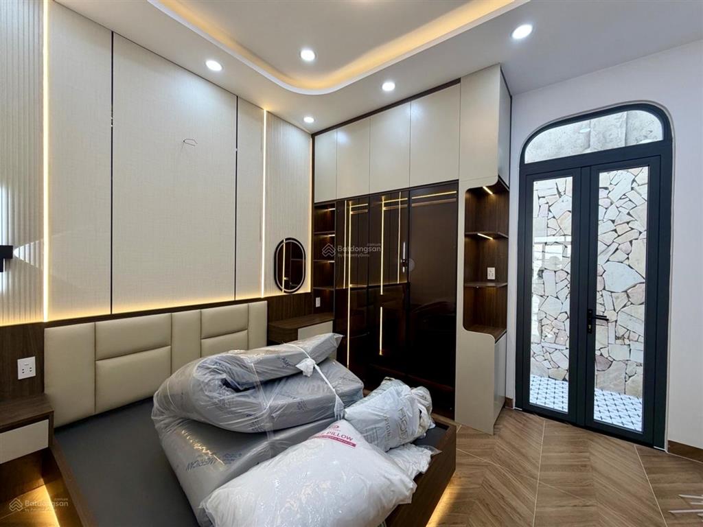 Khuông việt, 66m2, tặng nội thất, 1t1l, giá 7 tỷ 65
