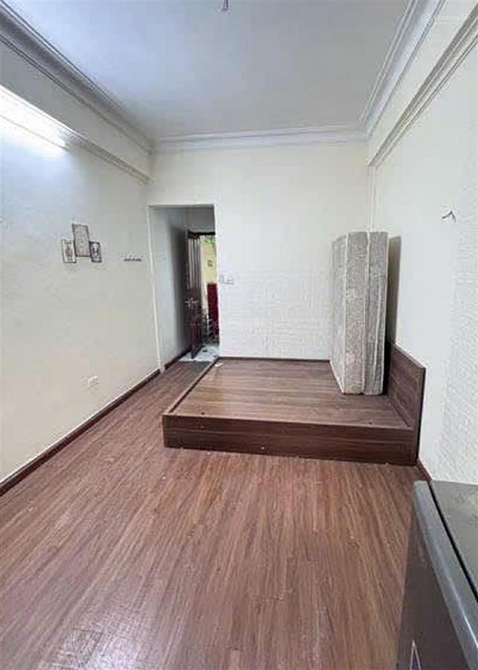 Khâm thiên  vài bước chân ra cafe đường tàu  dòng tiền 40 triệu/tháng